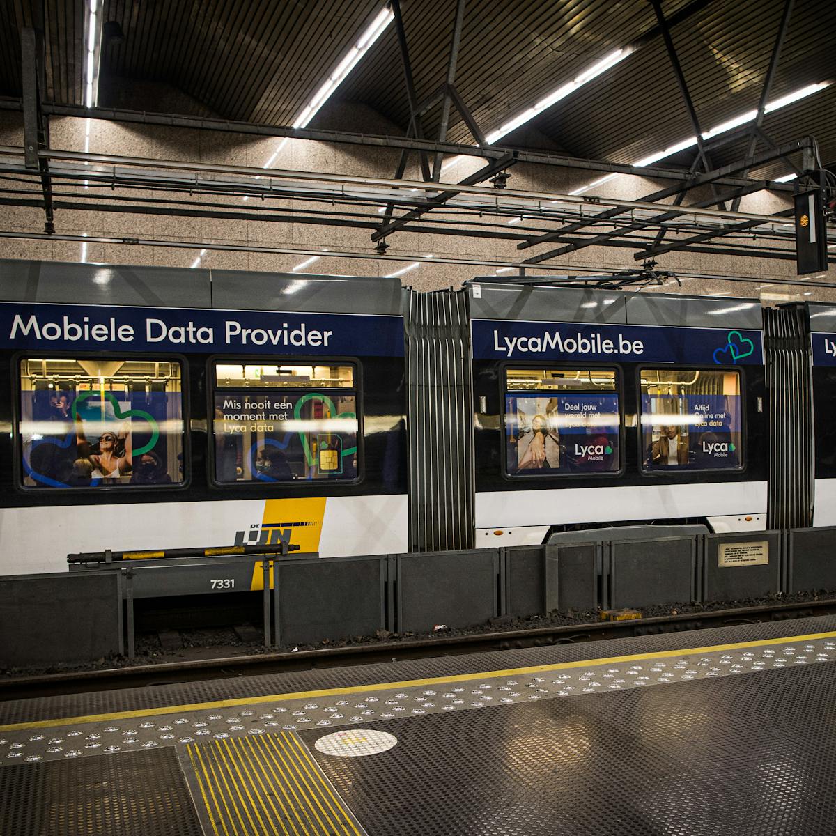 Tram - Side pack - Lyca Mobile