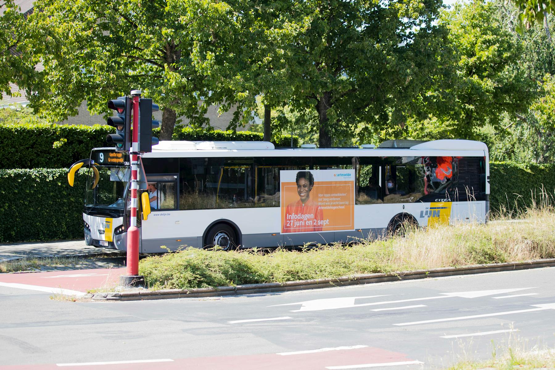 Super side 4m bus Artevelde