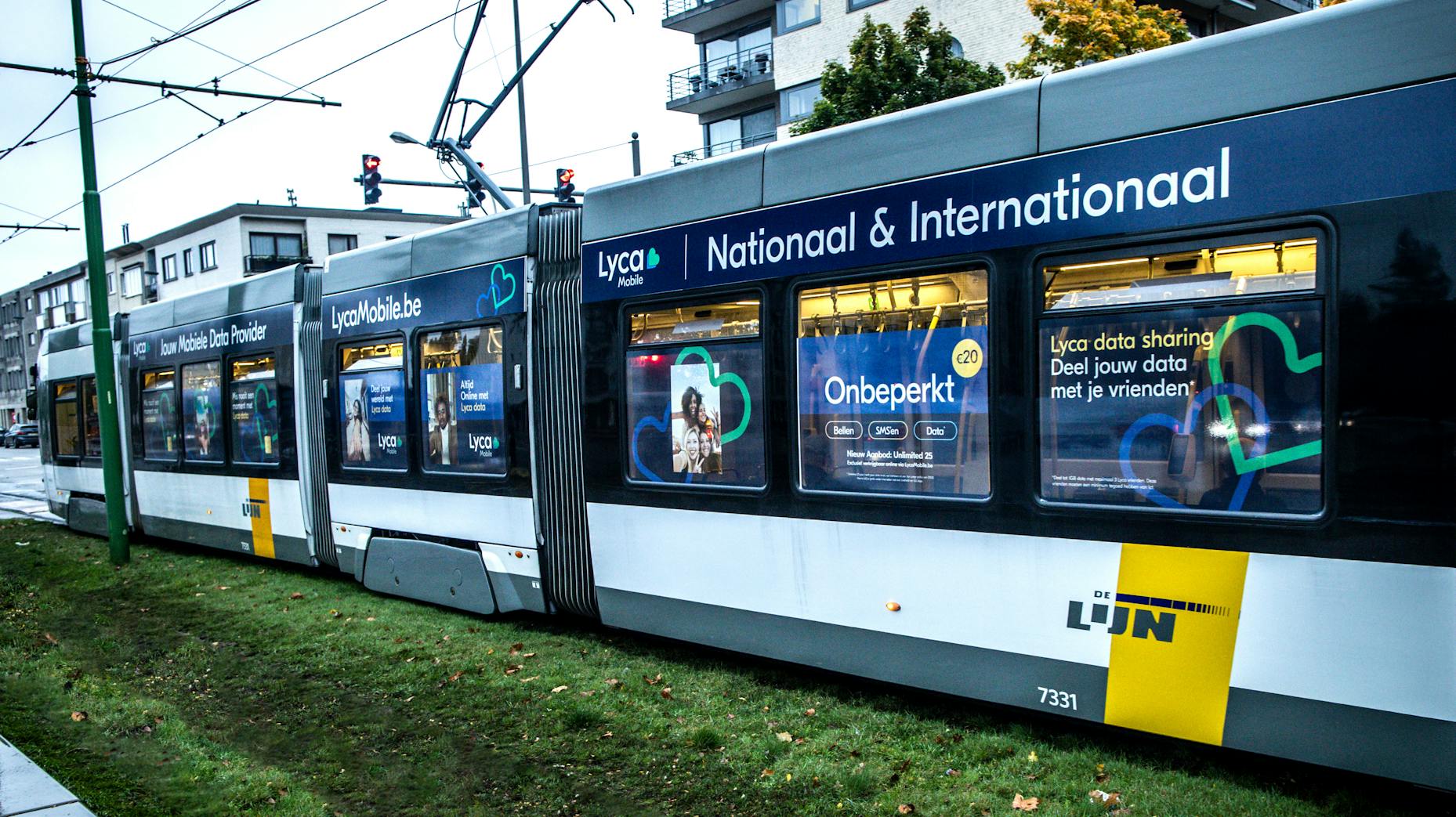 Tram - Side pack - Lyca Mobile