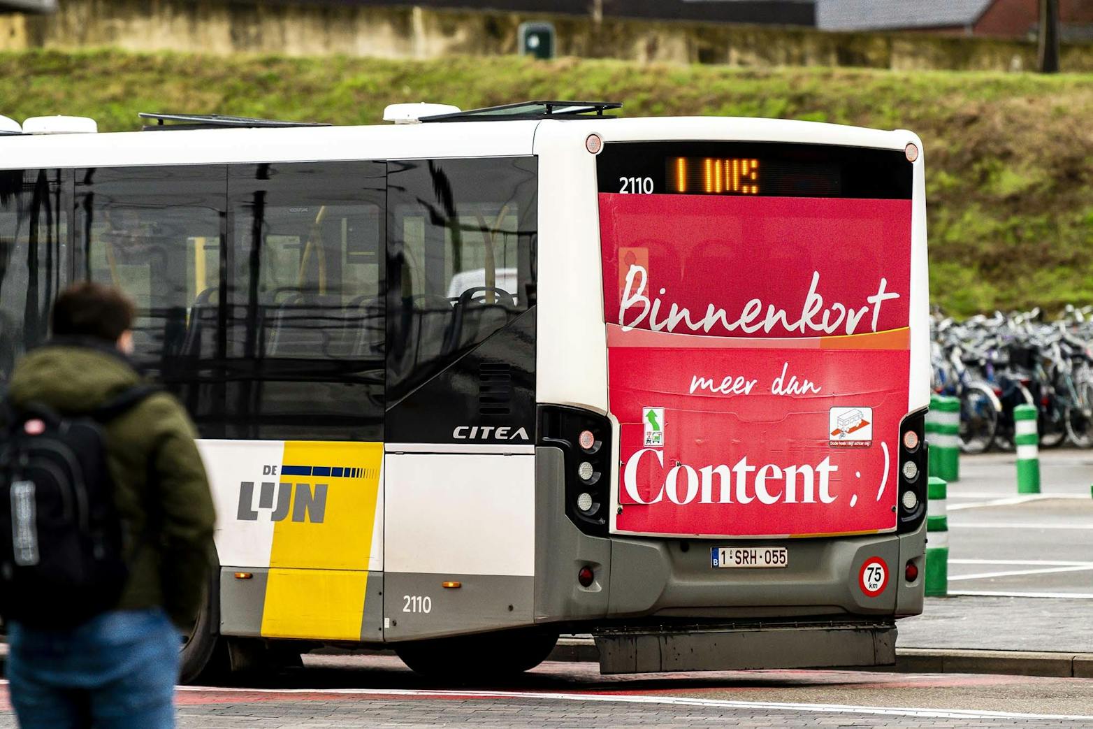 Bus Full back Intermedia