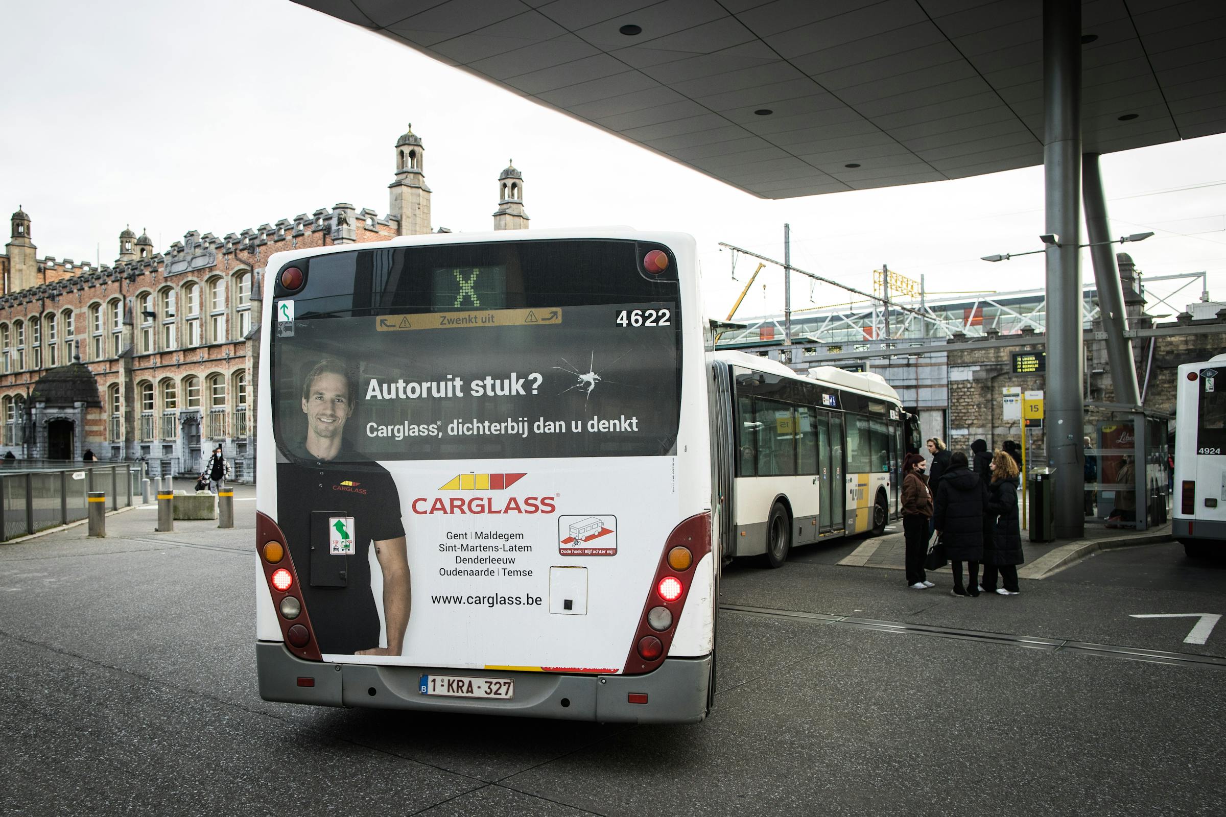 Bus full back Carglass