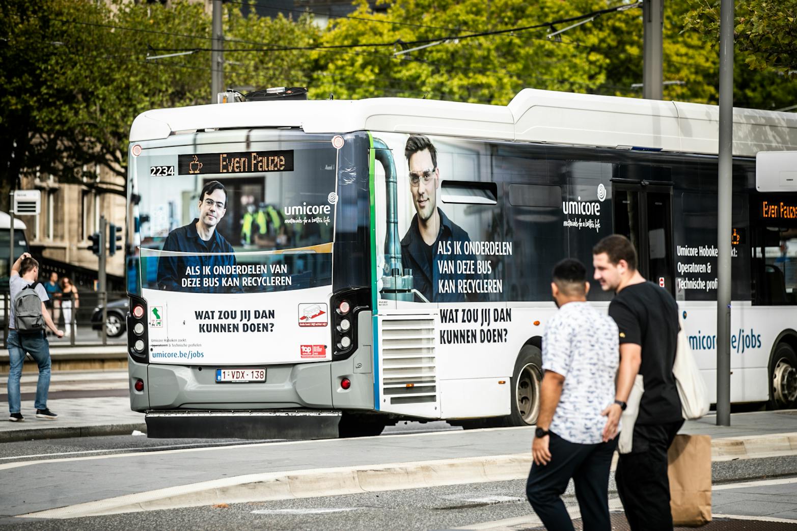 Full wrap bus Umicore 18