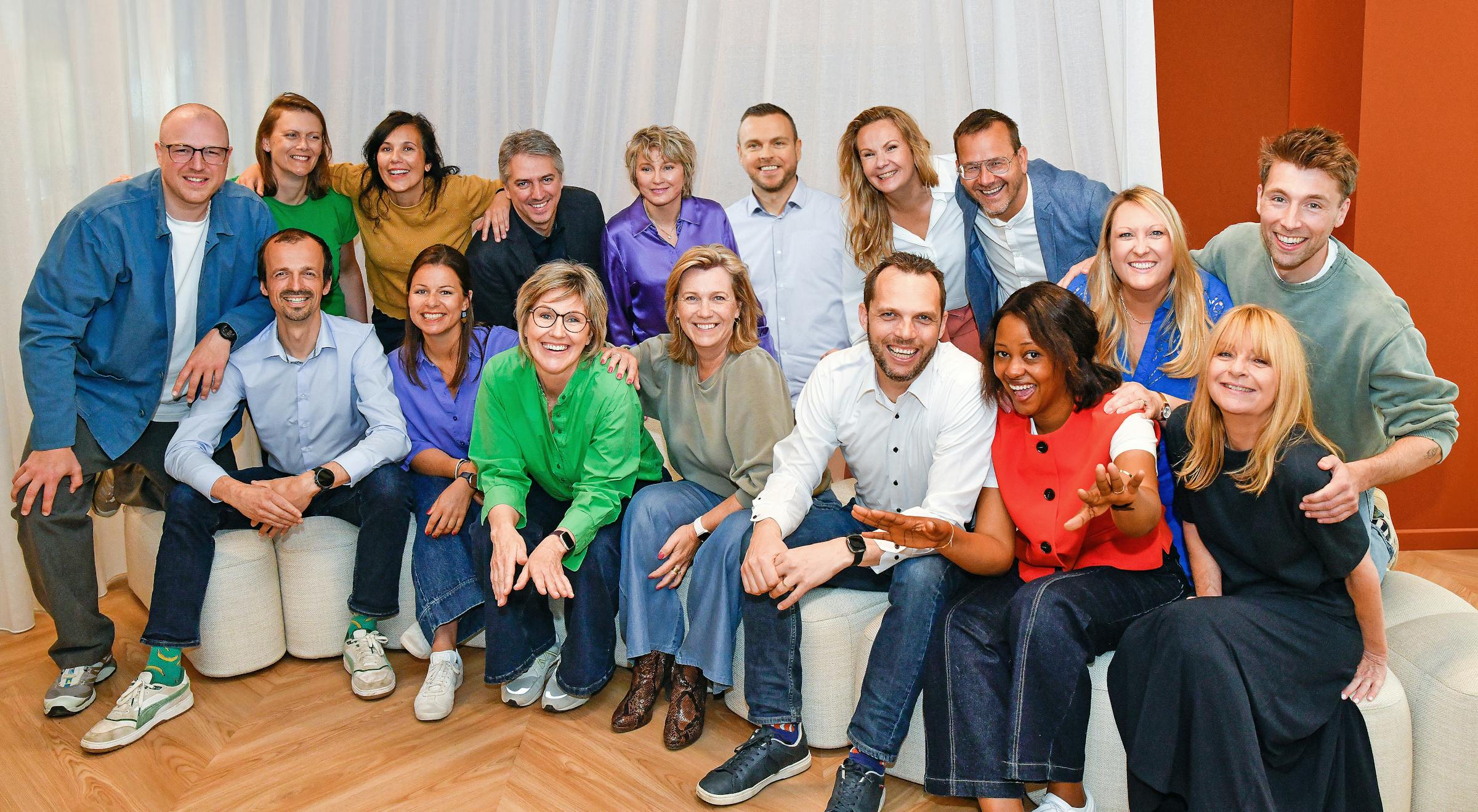 Lijn Com Team 0327 F